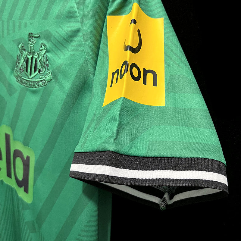 NEWCASTLE Il 23/24 homem