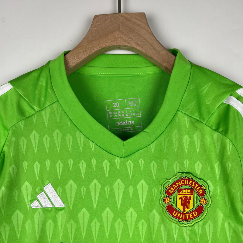 MANCHESTER UNITED GOALKEEPER I 23/24 KIDS SET