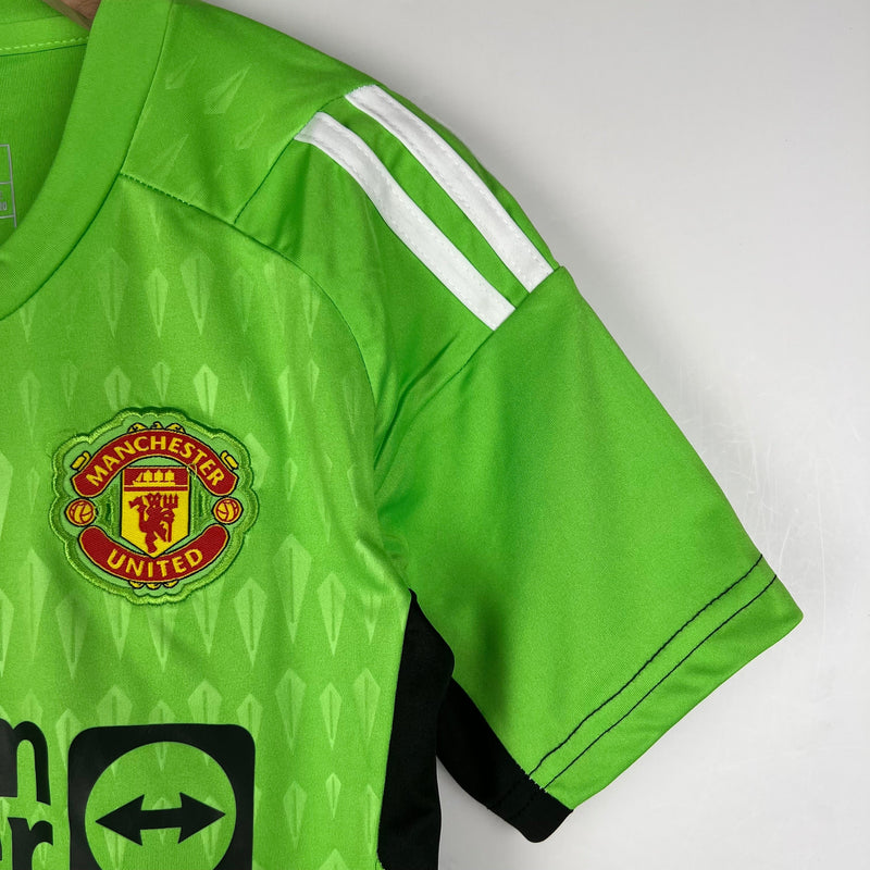 MANCHESTER UNITED GOALKEEPER I 23/24 KIDS SET